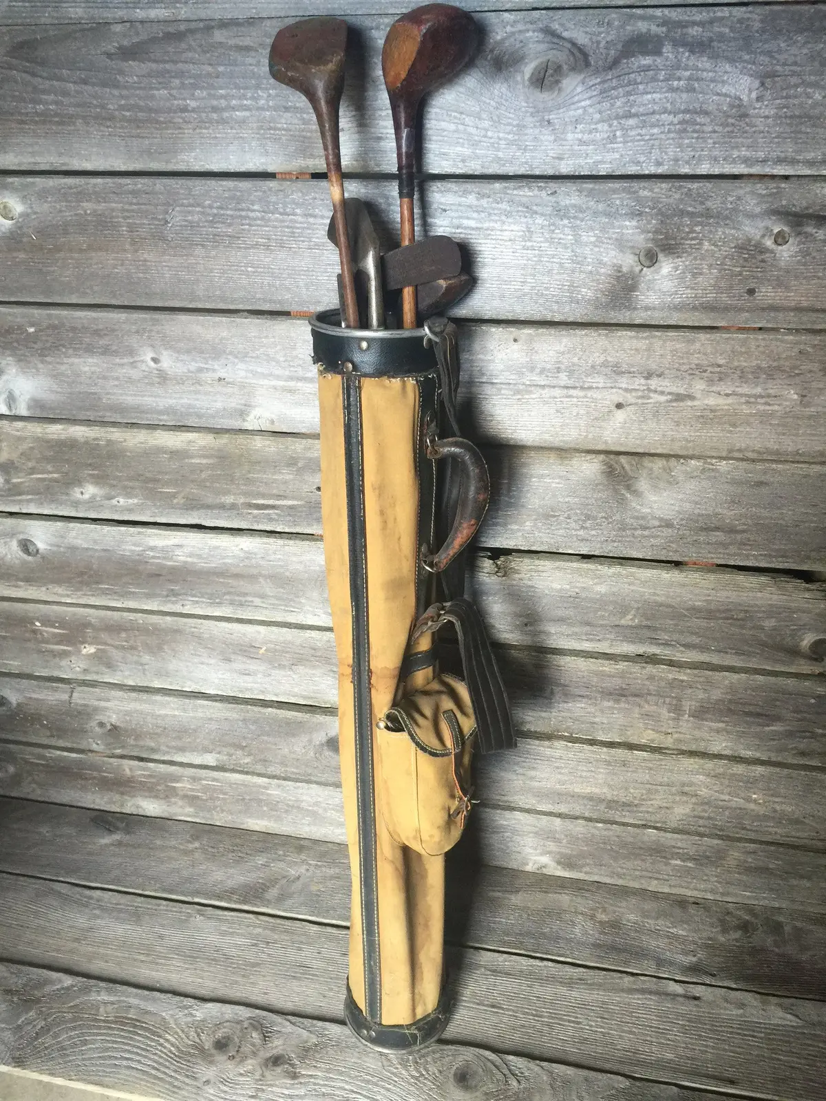 Vintage Golf Bag With Hickory Shafted Clubs 1