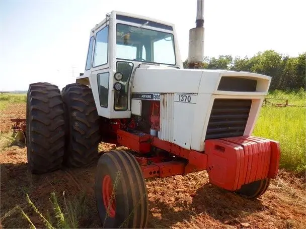 Case Ih 1370 Tractor Official Operator's Manual 1