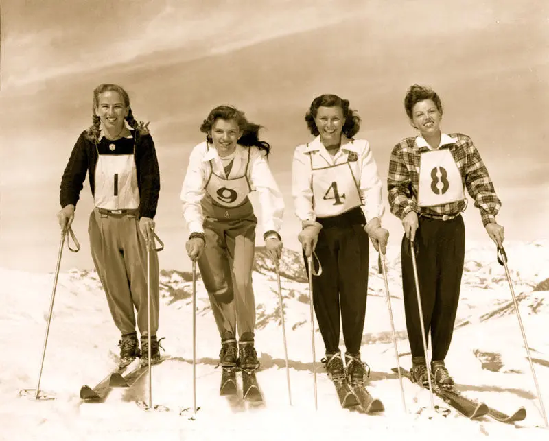 Vintage Ski Photo - 1948 Woman's Ski Team 1