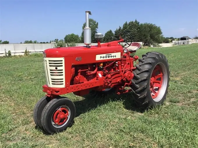 Case Ih Mccormick Farmall 450 Tractors Official Operator's Manual 1