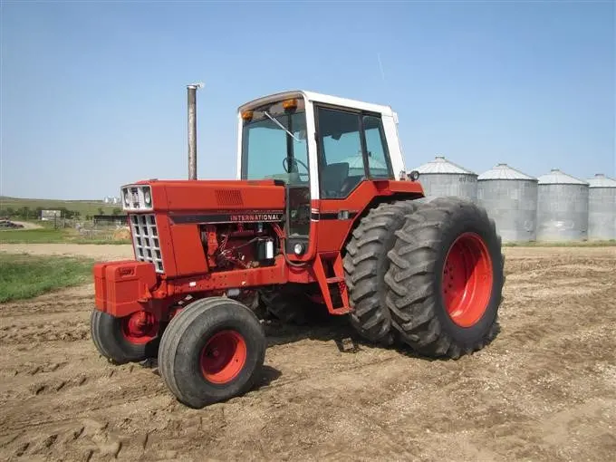 Case Ih 1486 1586 & Hydro-186 Tractors Official Operator's Manual 1