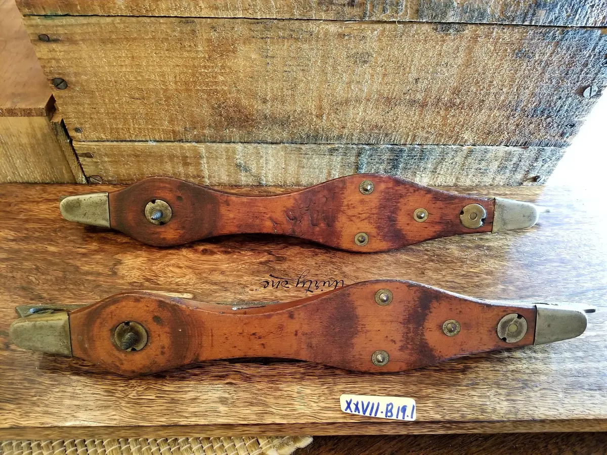 Vintage Racing Skates With Holes In Blades 2