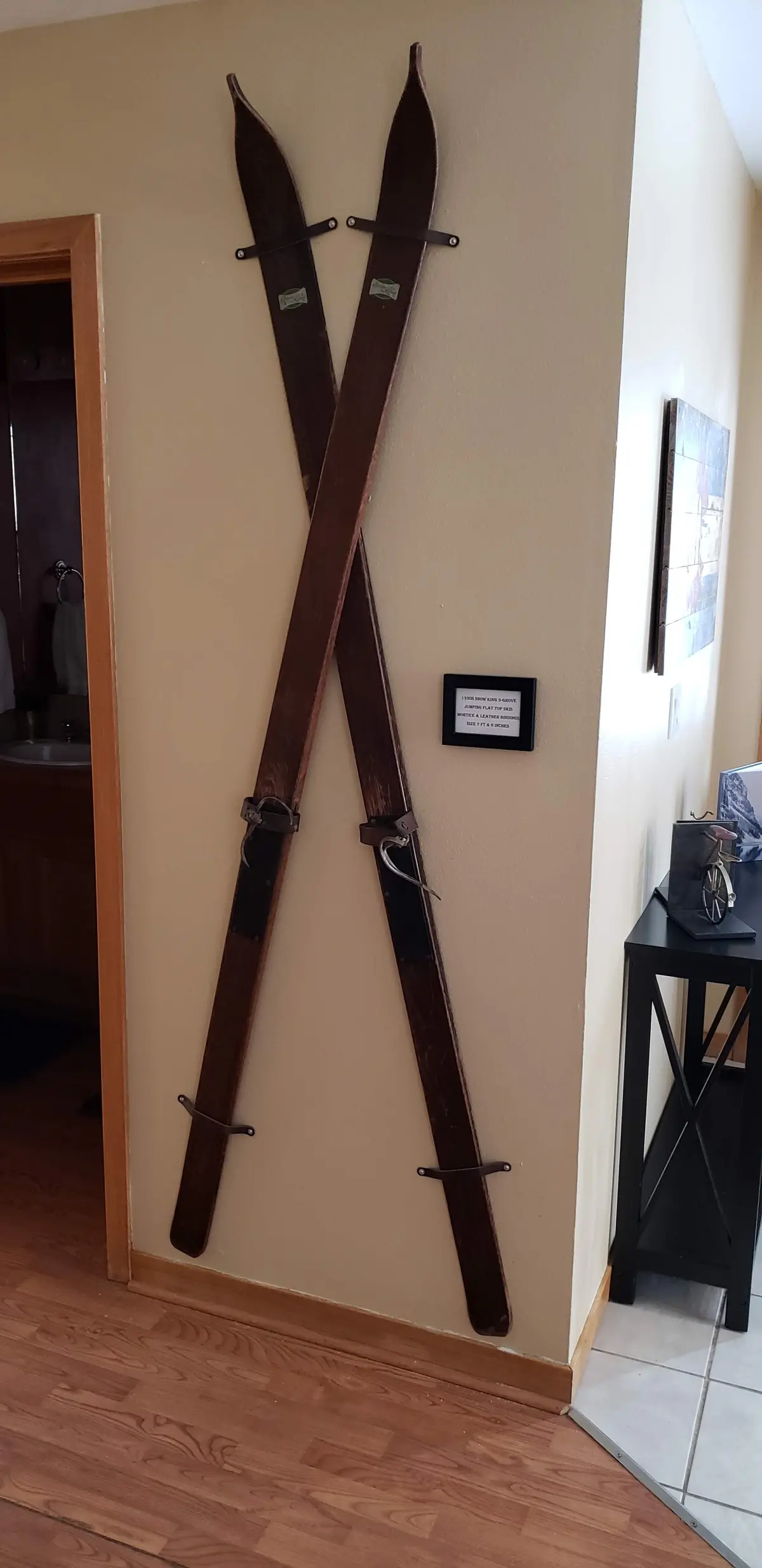 Vintage And Antique Ski Mounting Kit 1