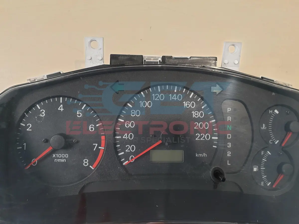 Mitsubishi Lancer 00-03  Instrument Cluster Repair - No Speedometer  - 1