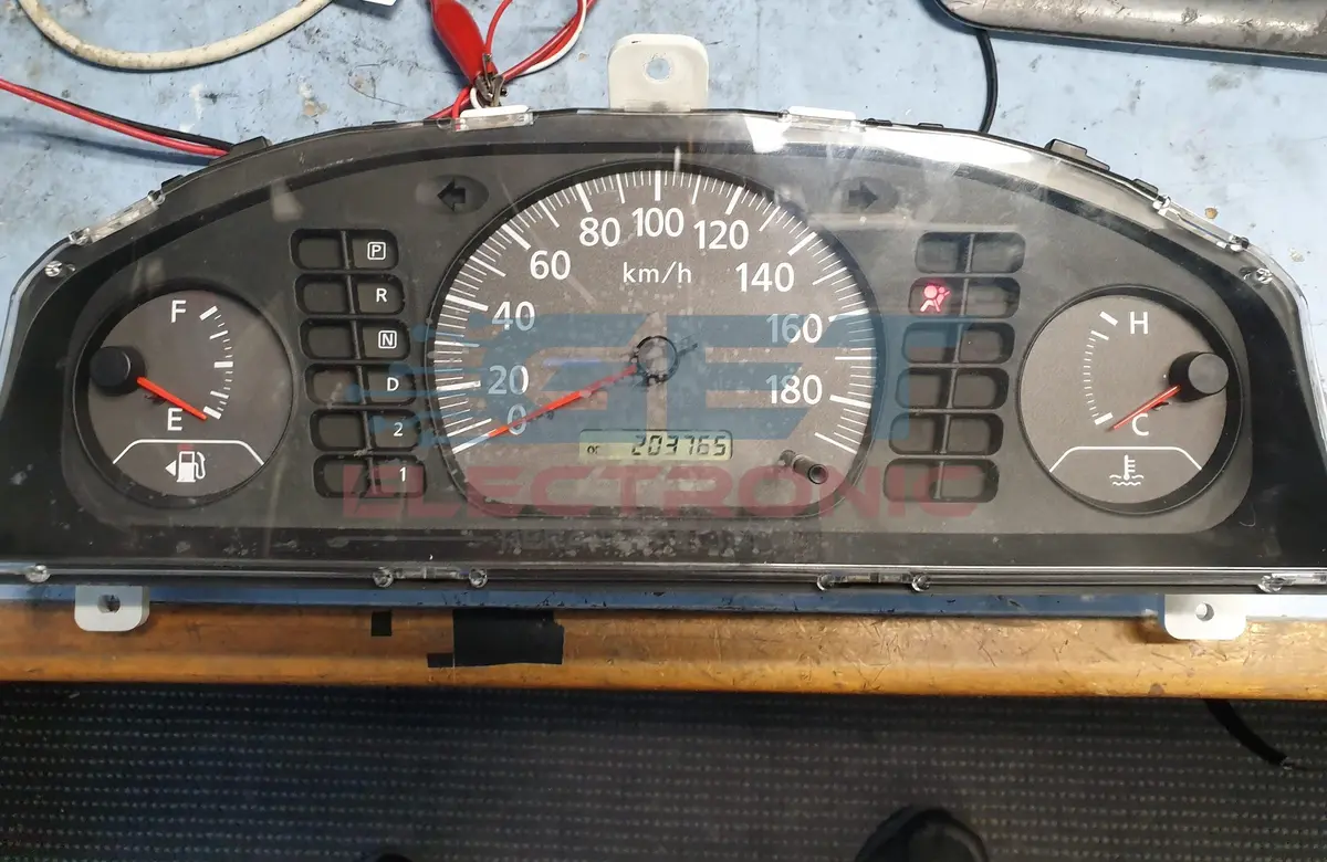 Nissan Sunny 1999 - 2003 Instrument Cluster Temp Gauge Failure 1