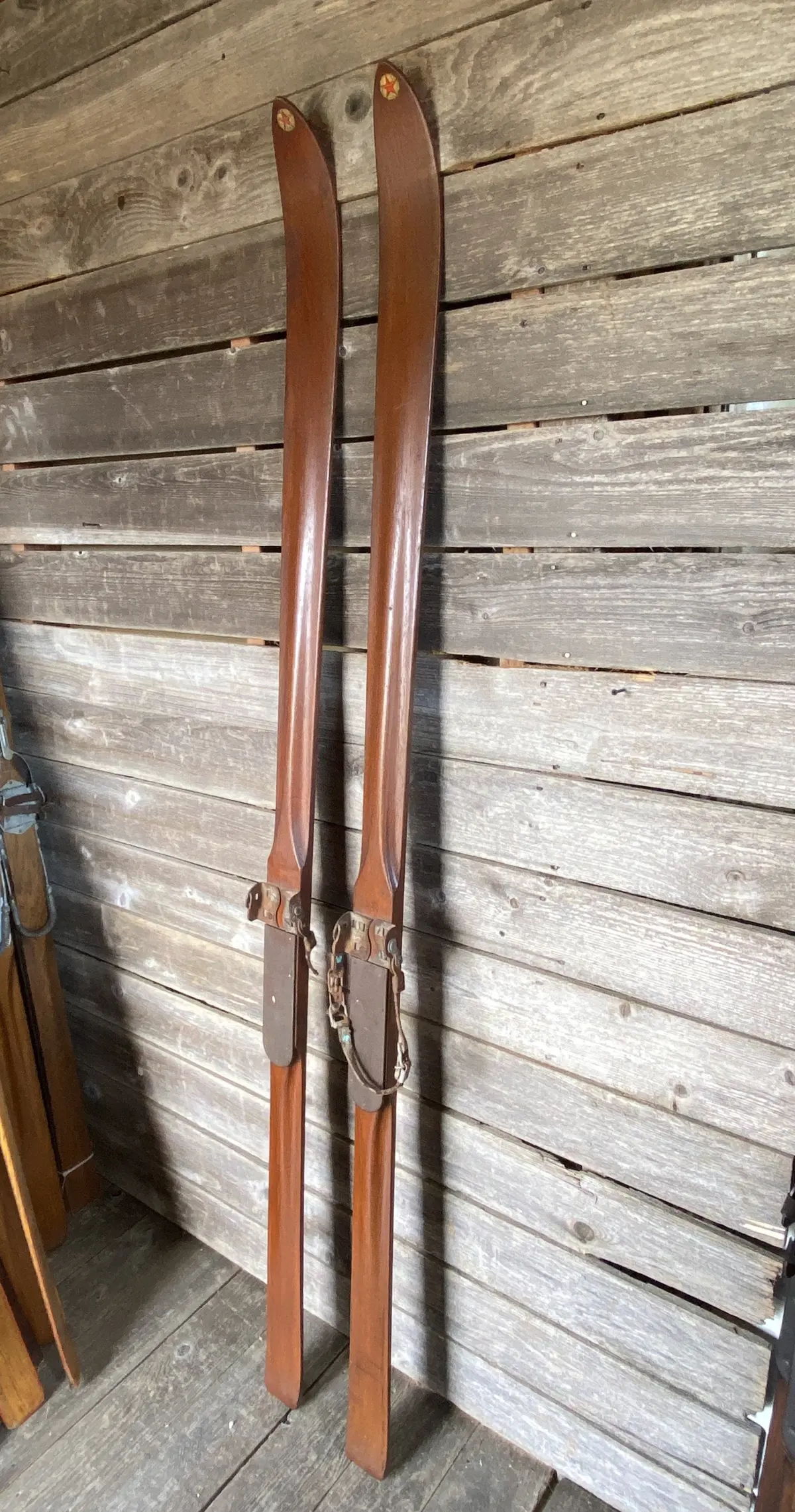 Antique R.H. Macy's Co. Wooden Skis 1