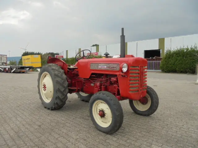 Case Ih B275 Tractor Official Operator's Manual 1