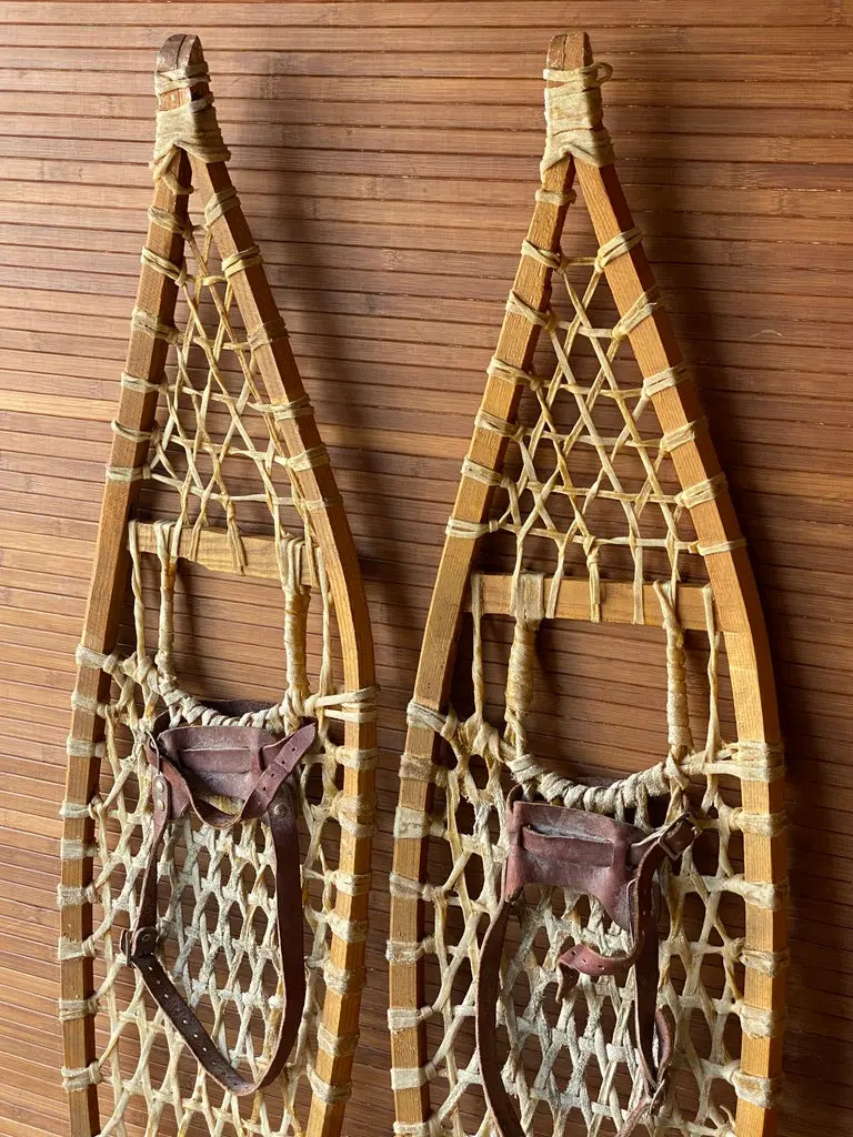 Pointed Tip Wood Snowshoes (Ojibway) With Lace & Leather Bindings 2
