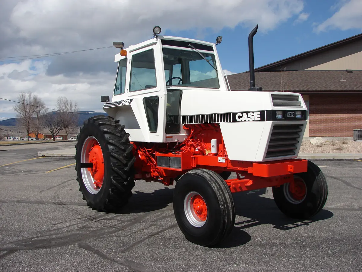 Case Ih 2090 Tractors Official Operator's Manual 1