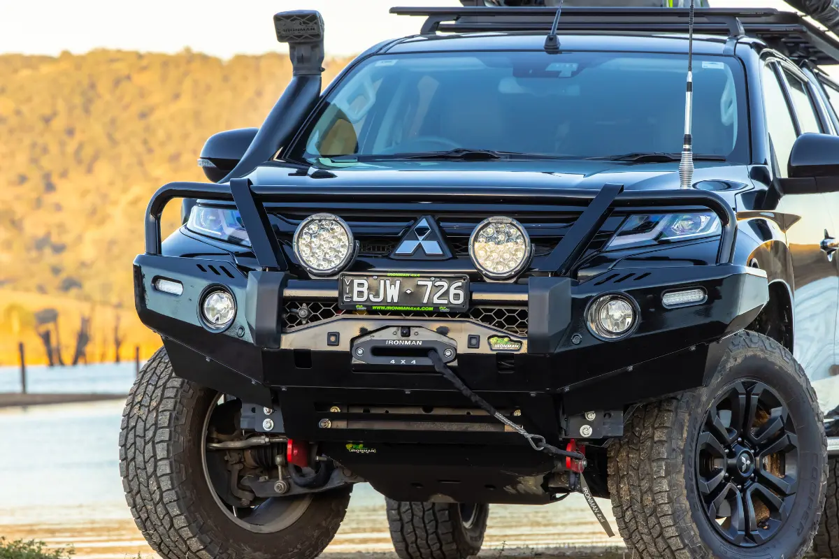 Deluxe Commercial Bull Bar To Suit Mitsubishi Triton Mr 2