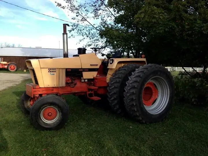 Case Ih 1170 Tractor Official Operator's Manual 1