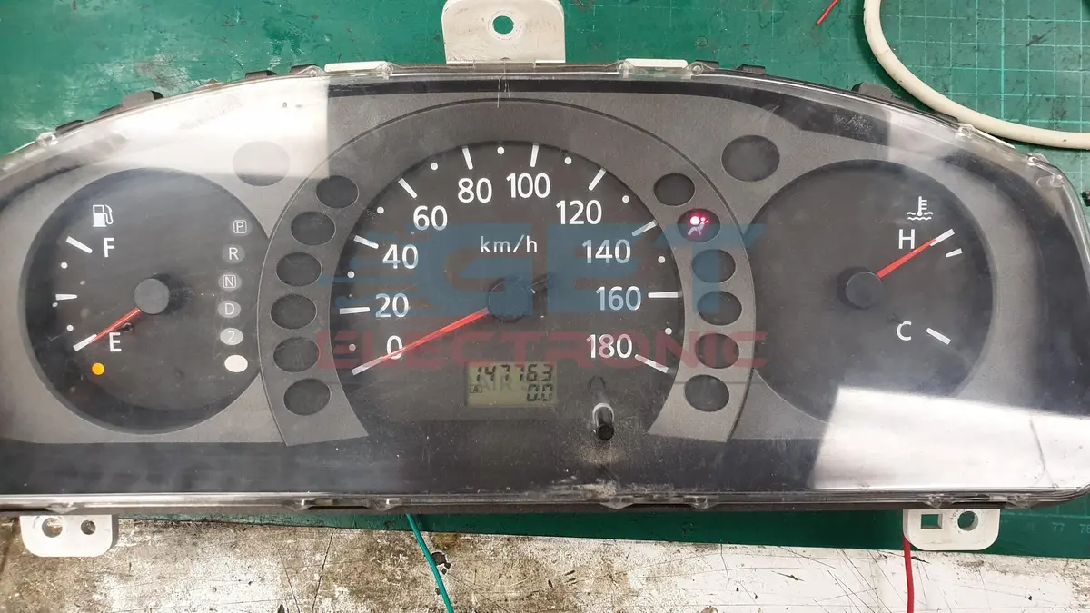 Nissan Caravan Instrument Cluster Repair – Fuel Or Temperature Gauge Issues 1