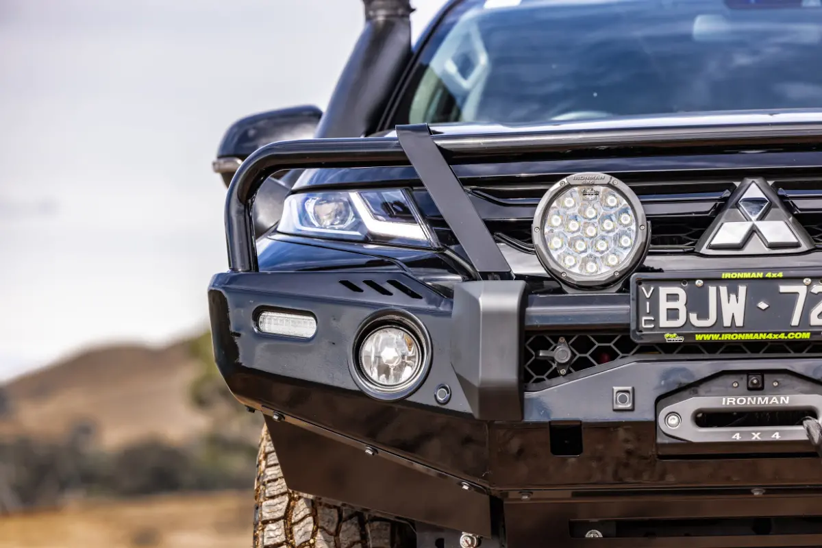 Deluxe Commercial Bull Bar To Suit Mitsubishi Triton Mr 1