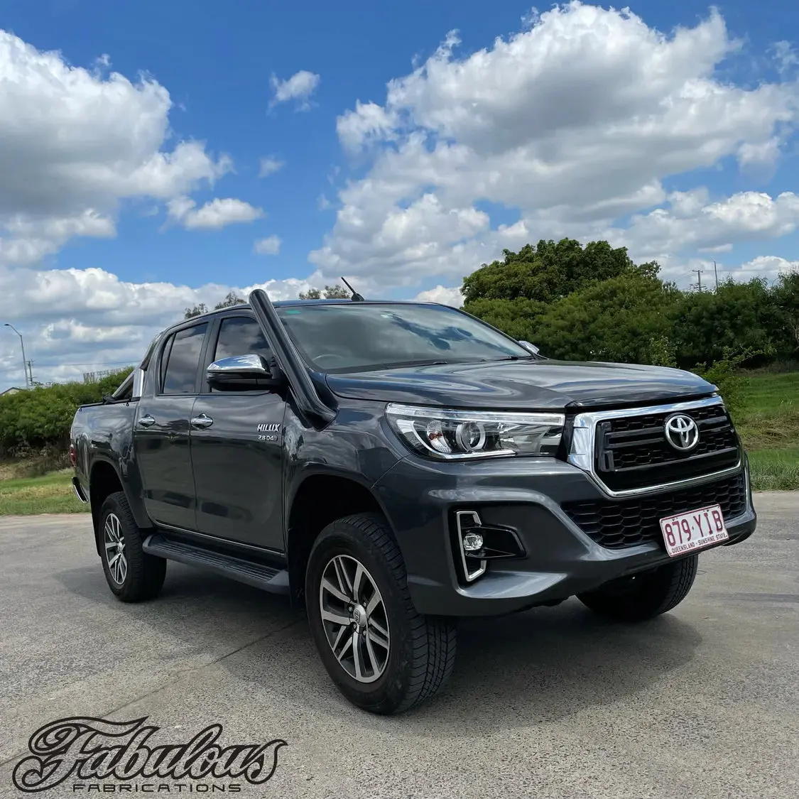 Toyota Hilux N80 Stainless Snorkel (Short Or Mid Entry) Non Seamless (Dayone Endcap) / Mid Entry / Colour Code Non Seamless (Dayone Endcap) / Mid Entry / Colour Code 1