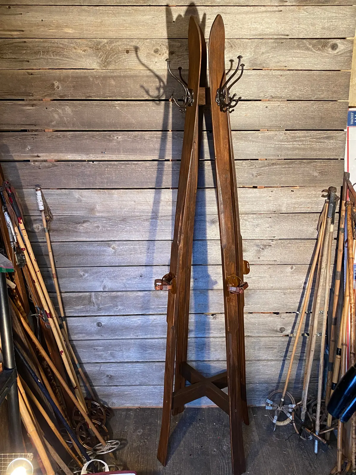 Ski Hall Tree - Standing Ski Coat Rack Oregon 1