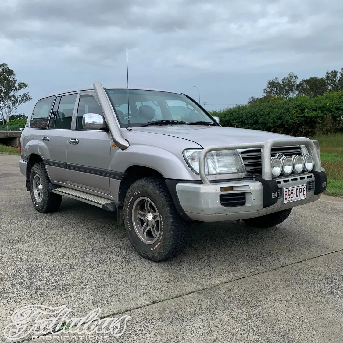 Toyota Landcruiser 100 Series Stainless Snorkel 1