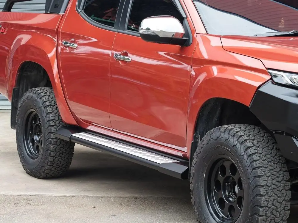 Piak Side Step (Roadrunner, Silver) For Mitsubishi Triton Mr (11/2018 To 12/2023) 1