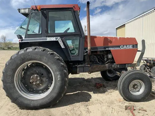 Case Ih 2096 Tractor Official Operator's Manual 1