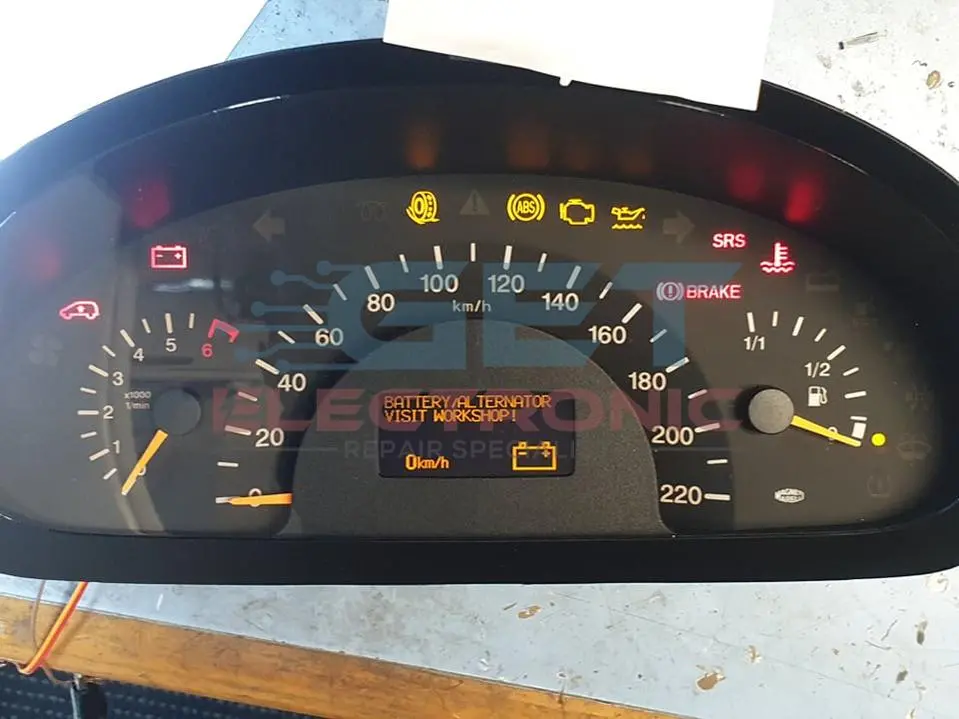 Mercedes Instrument Cluster  Lcd Vito/Viano 1