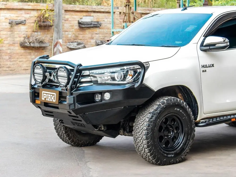 Piak Elite Loop Bar (Black Recovery Points & Bash Plate) For Toyota Hilux (7/2015 To 5/2018) 1