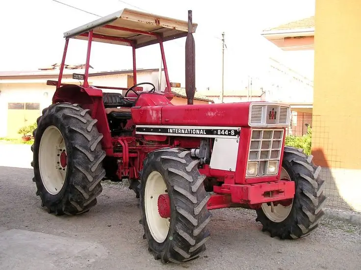 Case Ih 644 744 844 & 844S Diesel Tractors Official Operator's Manual 1