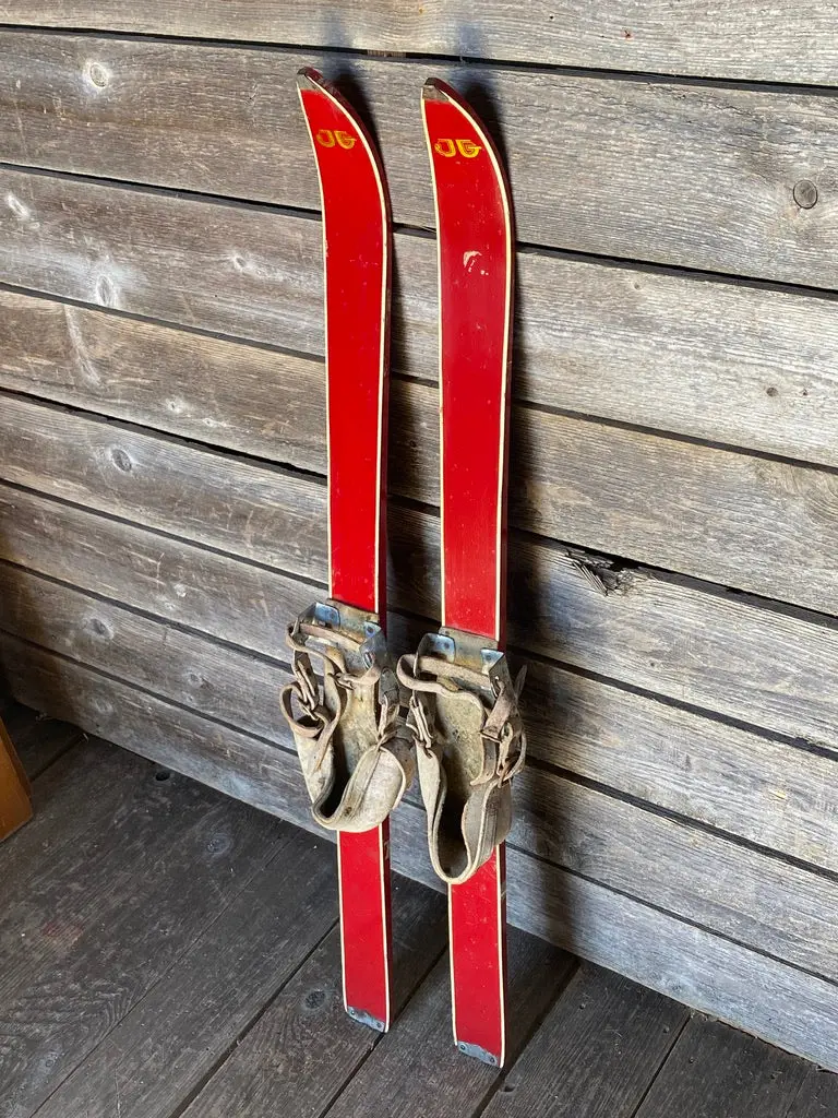 Vintage Childs Skis - Jg Brand 1