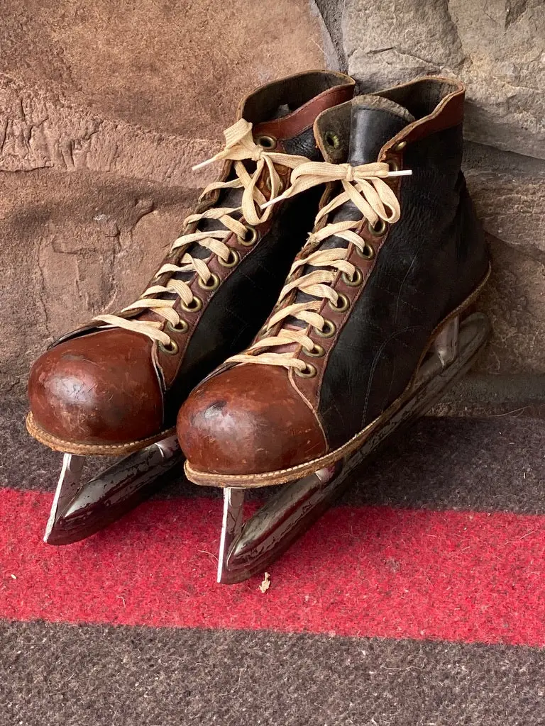 Vintage Leather Mens Ice Hockey Skates 1