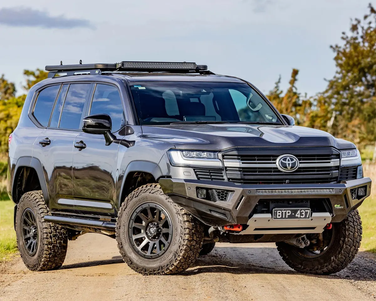 Ironman 4X4 Raid Bar Kit (Inc Led Bar & 2 Cube Lights & Wiring) Fja300 Series - 2022+ 1