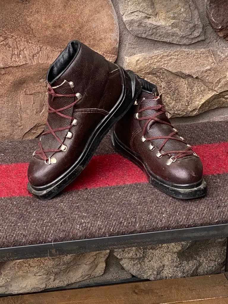 Leather Ski Boots - Vintage 1