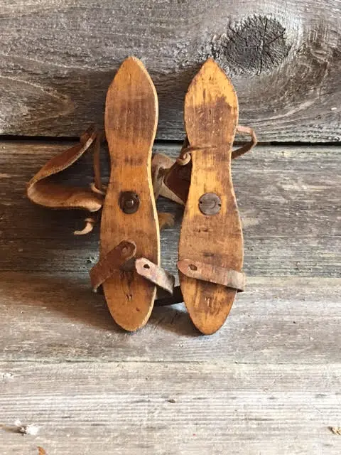 Classic Children's Dutch Wooden Ice Skates 1