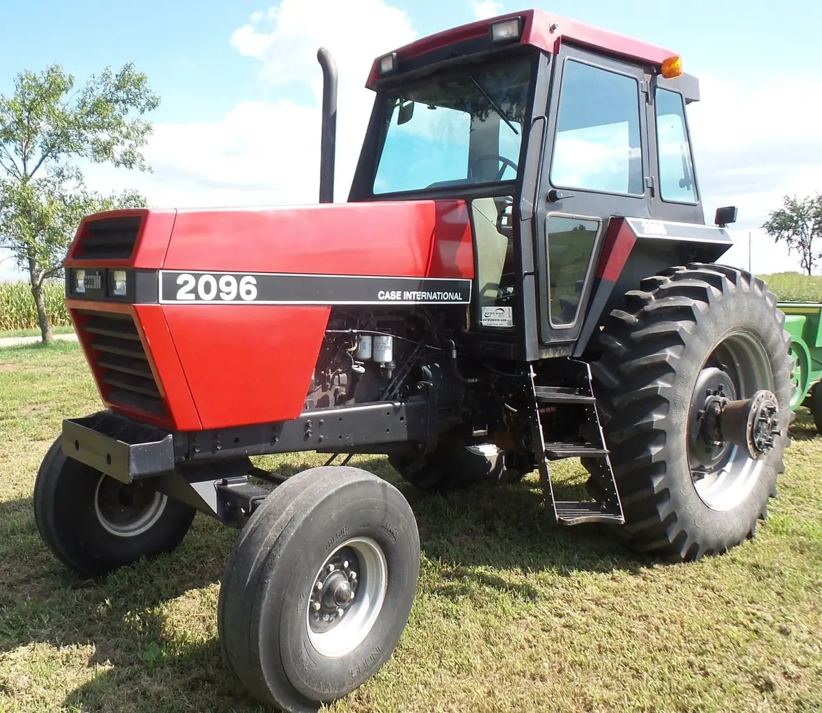 Case Ih 2096 Tractor Official Operator's Manual 1