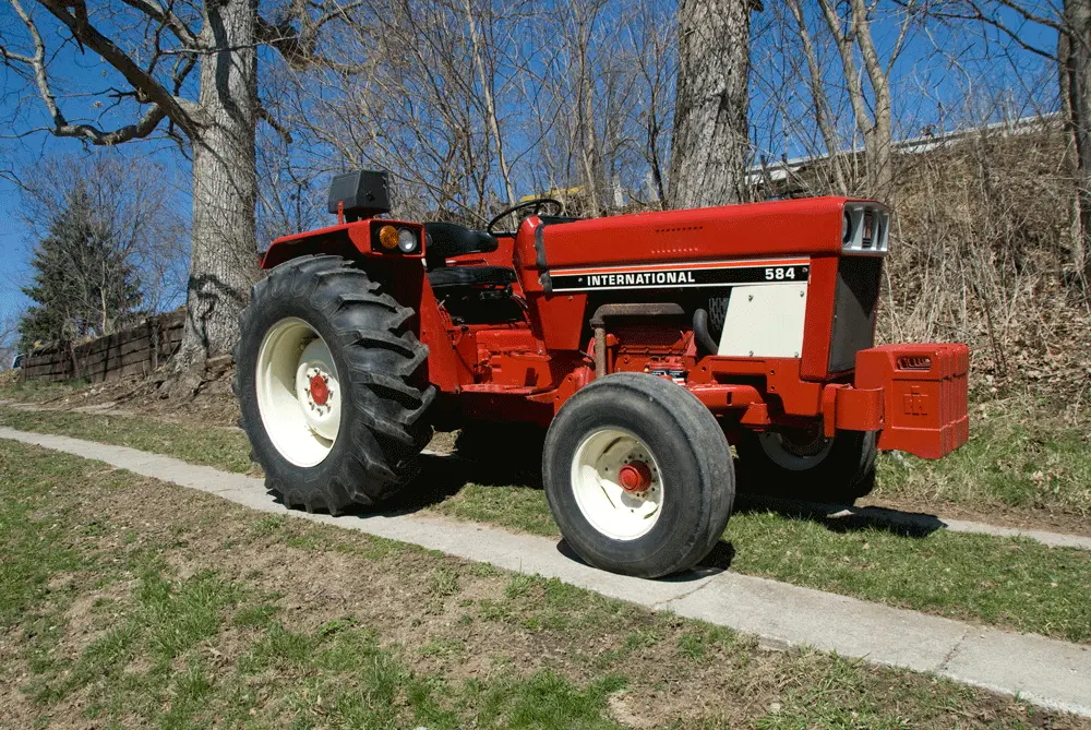 Case Ih International 484 584 684 Tractors Official Operator's Manual 1