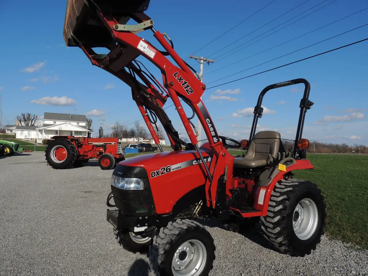 Case Ih Dx23 Dx26 Tractors Operator's Manual Pn 87544696 1