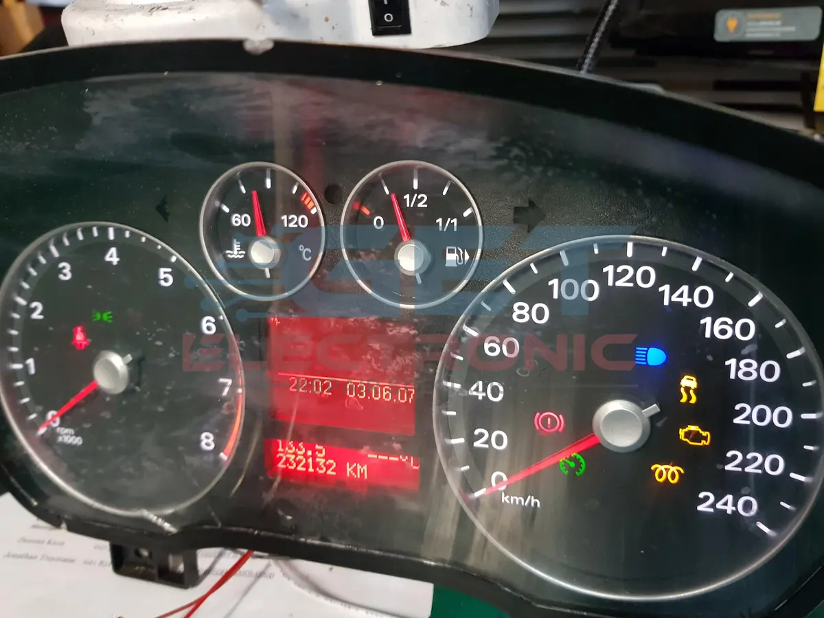 Ford Focus Instrument Cluster Repair (2004–2007) – Intermittent Faults 1