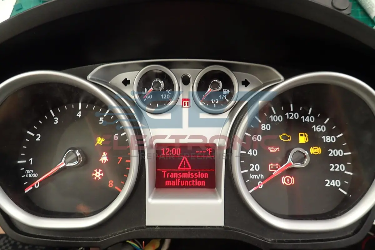 Ford Focus Instrument Cluster Repair (2007–2014) – Intermittent Faults / No Start / Flicker 1