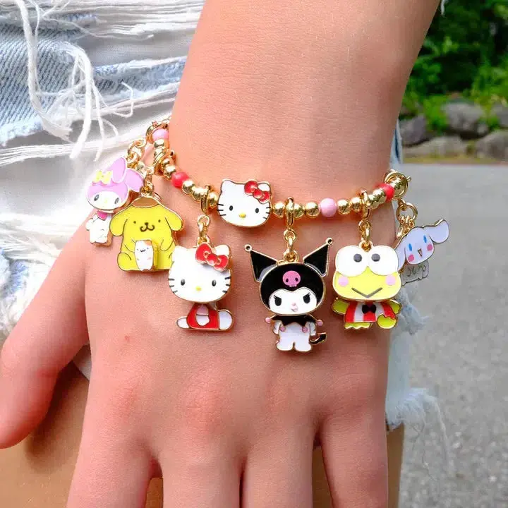 Gold Swivel Keroppi 2