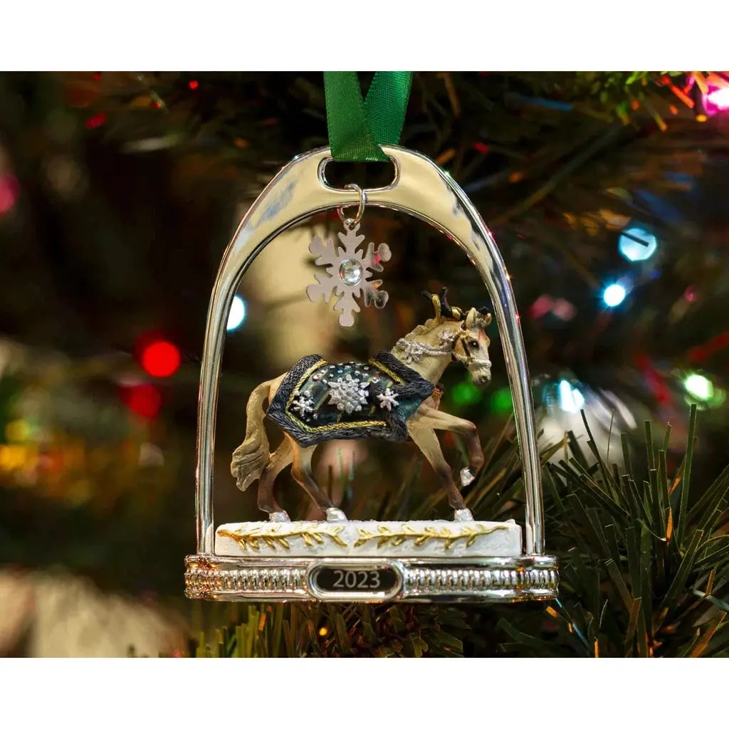 Highlander Stirrup Ornament 1