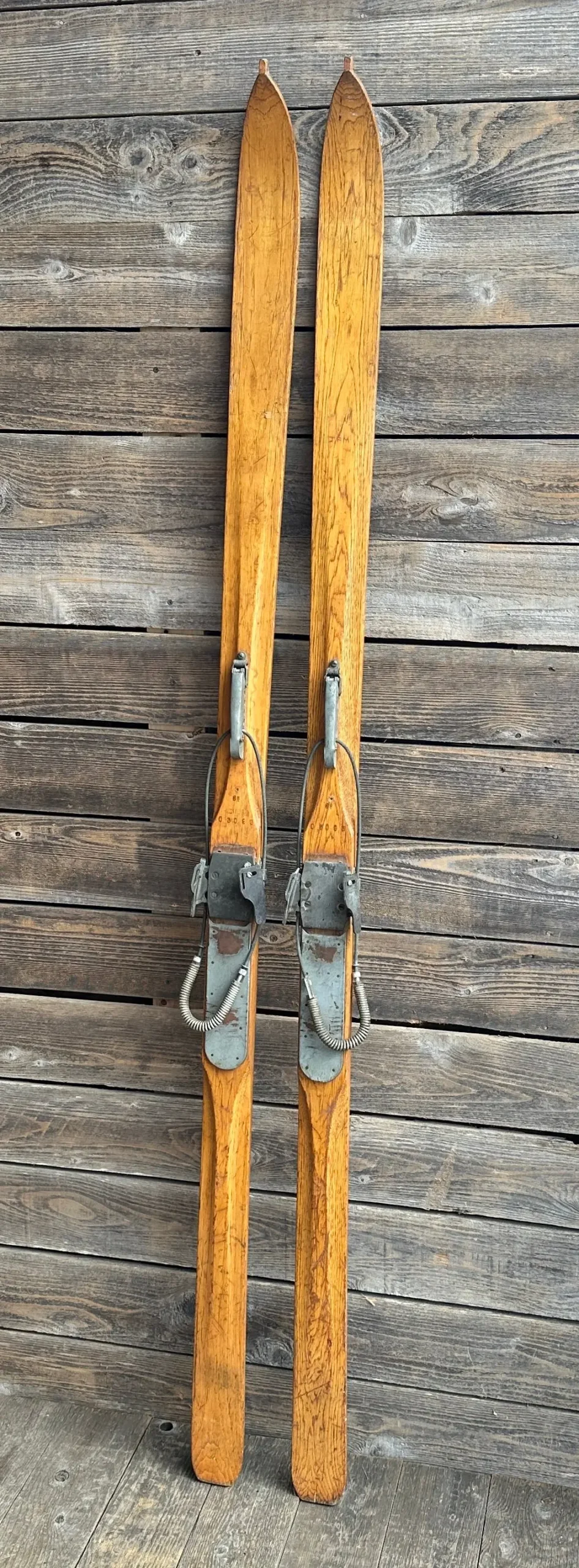 Vintage Groswold Skis (Missing Label) 1