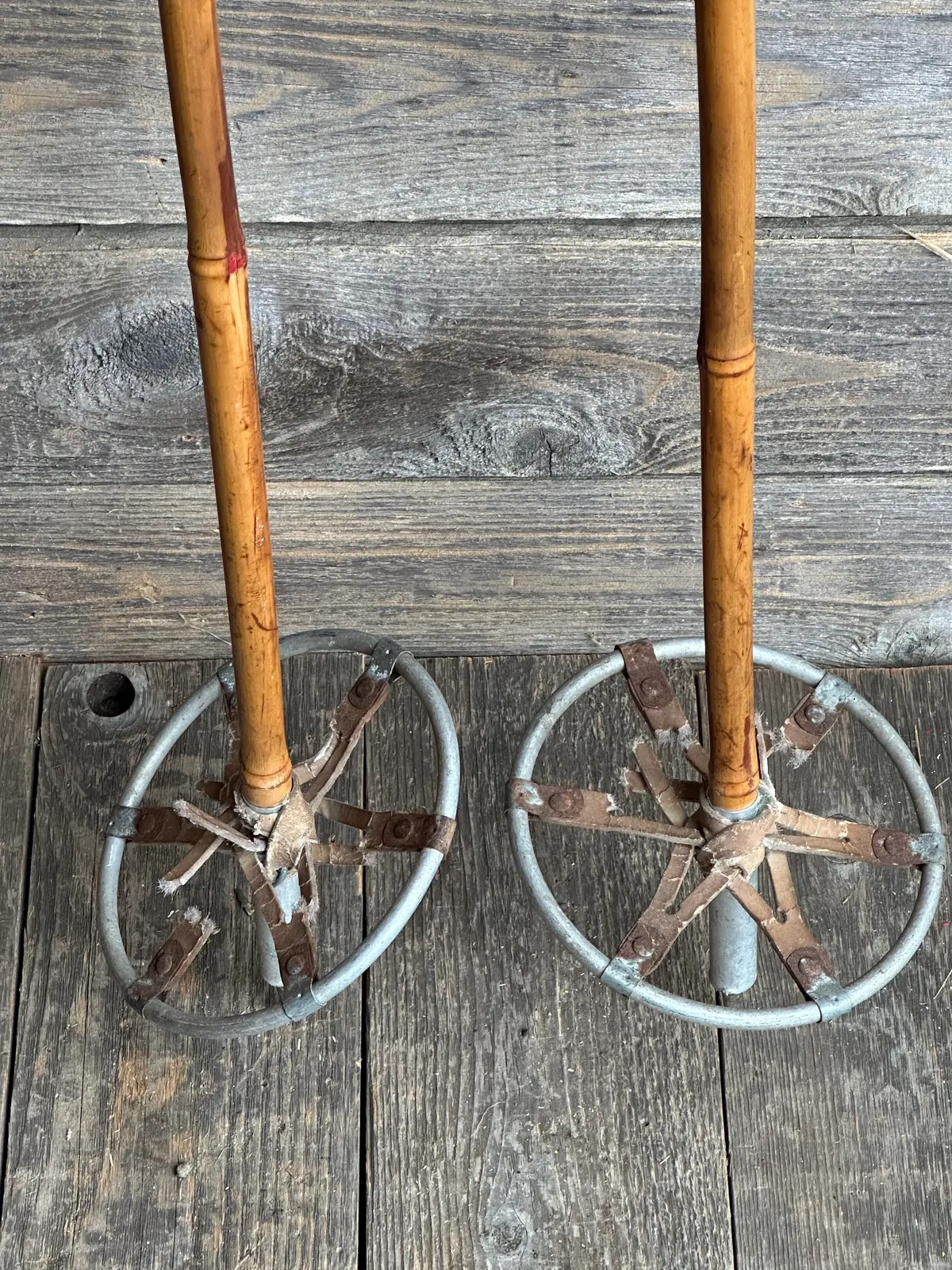 Bamboo Ski Poles With Metal Baskets 2