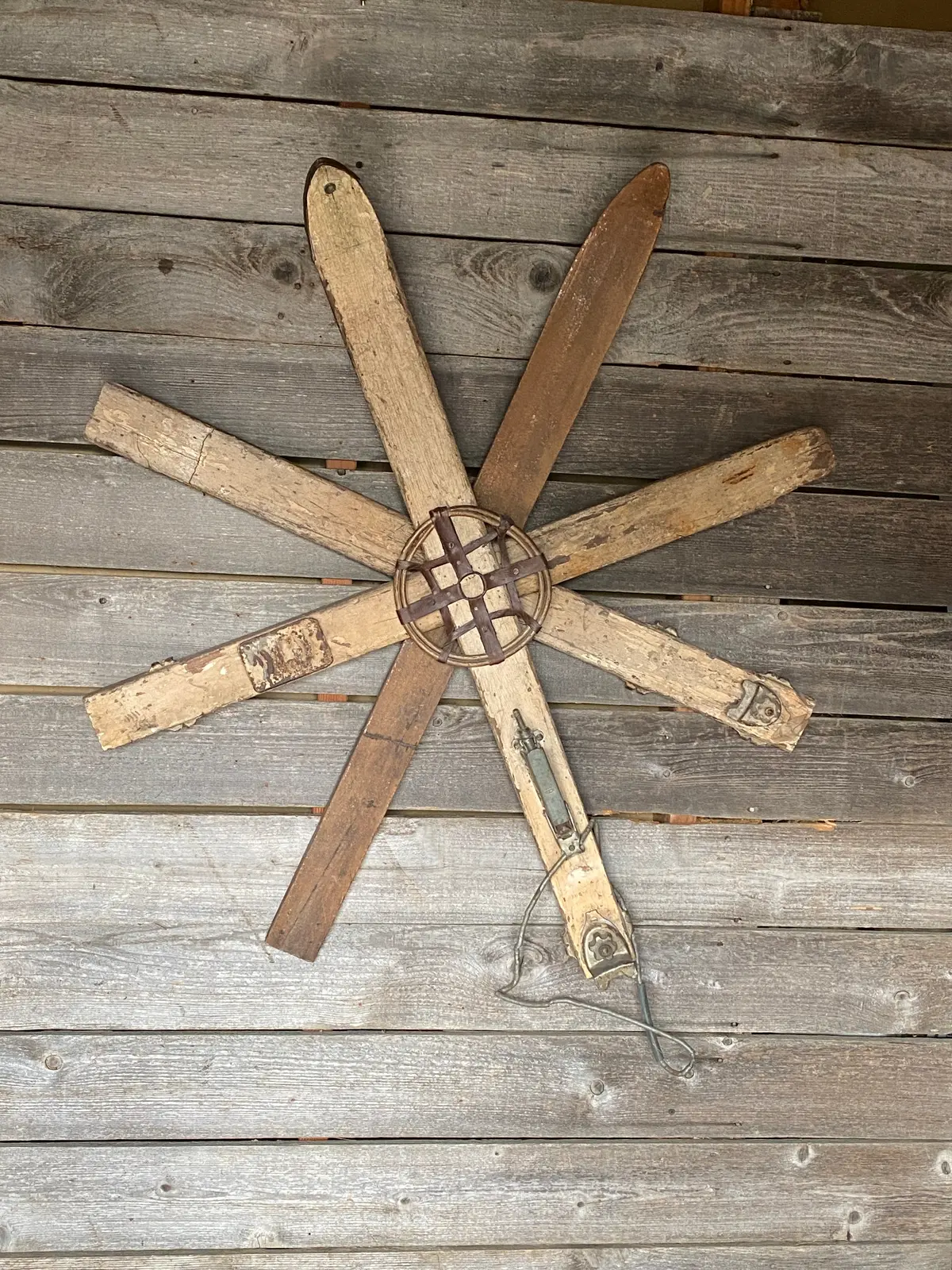 White Military Ski Snowflake Wall Design 1