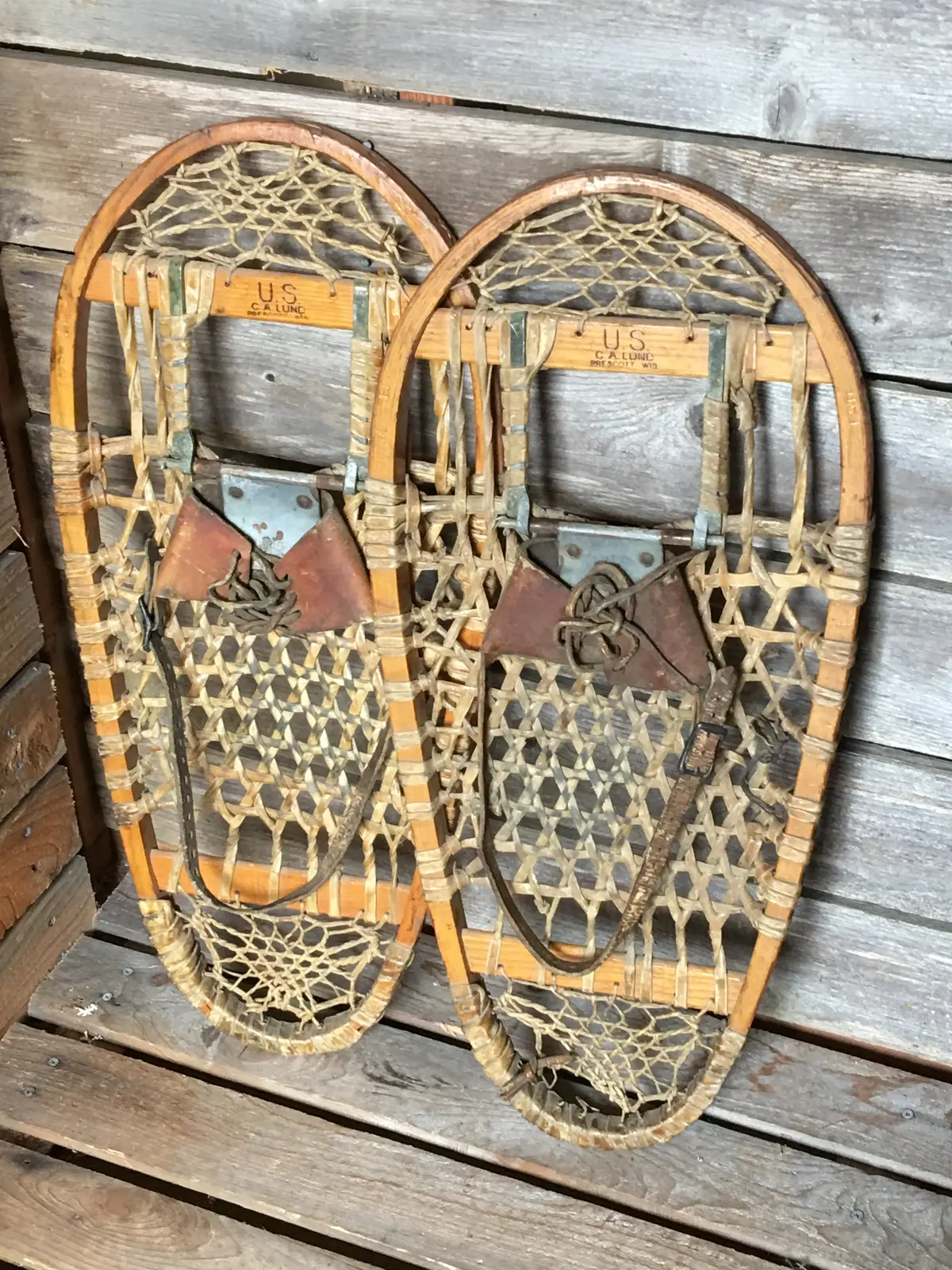 Antique 10Th Mountain Bear Paw Snowshoes 1