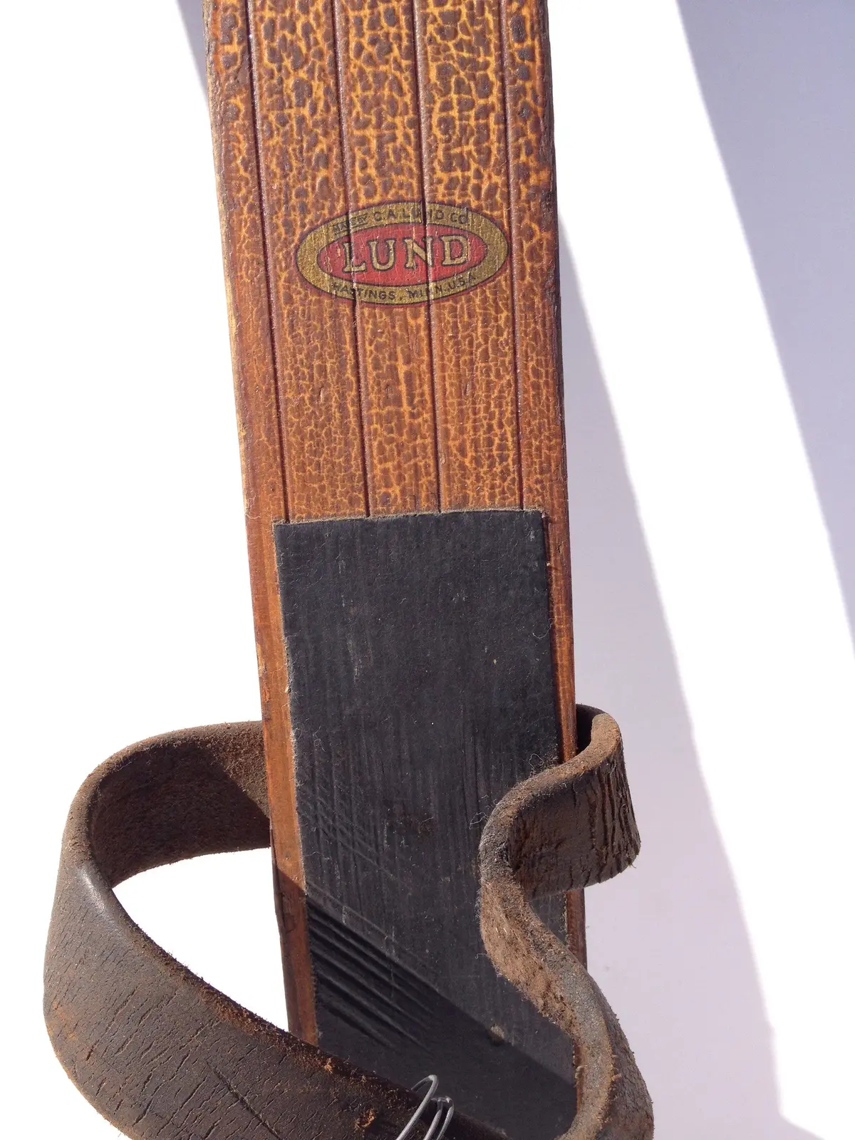 Antique Lund Company Youth Skis 2