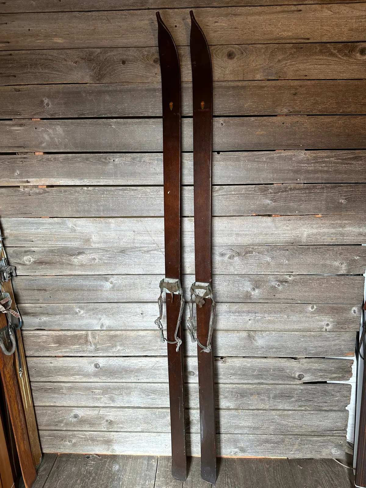Vintage Ranger Downhill Skis 1