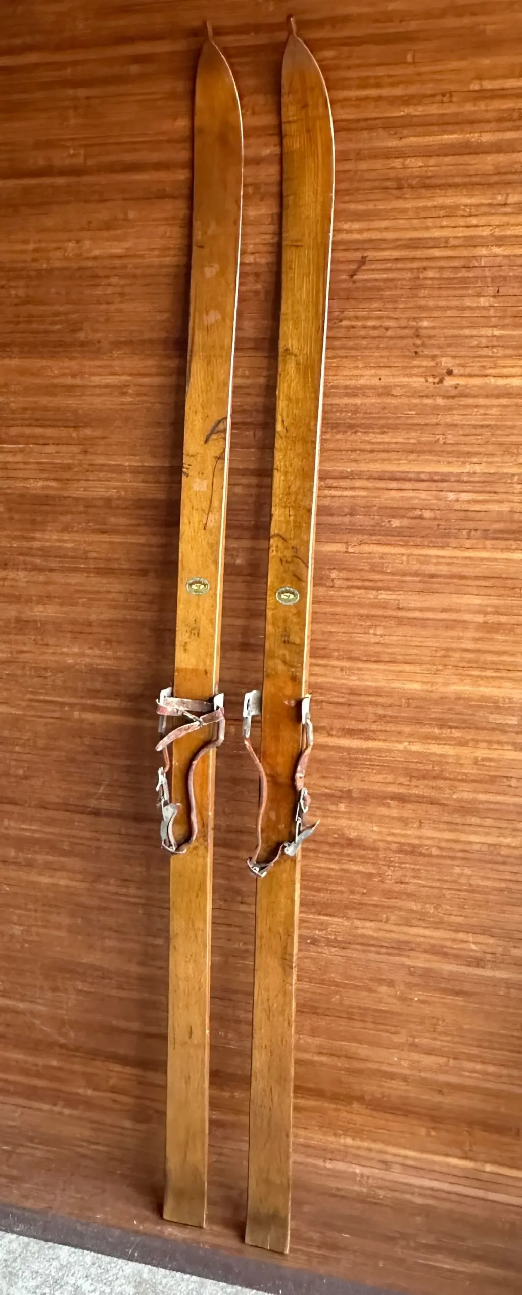 Vintage Northland Co. Skis 1