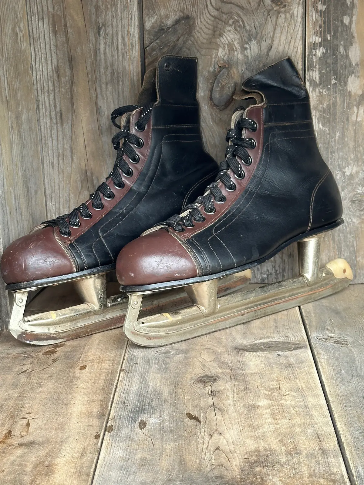 Vintage Mens Ice Hockey Skates 1
