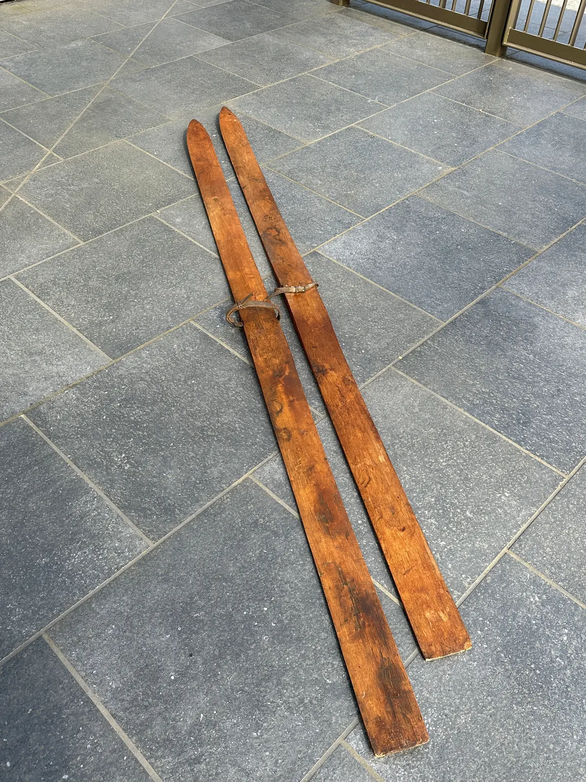 Primitive Plank Snow Skis 1