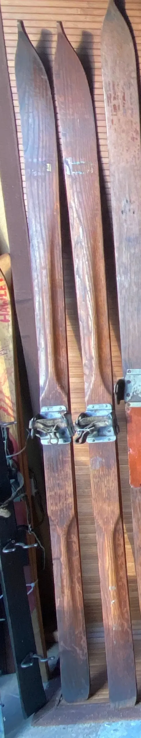 1920S Pointed Tip Ridgetop Downhill Skis 1