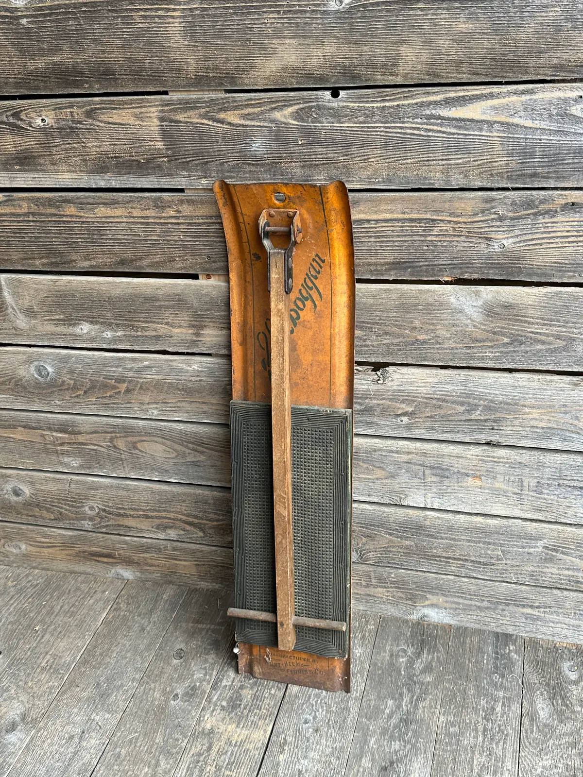 Skeeboggan - Original Metal Stand Up Sled - Snowboard 1