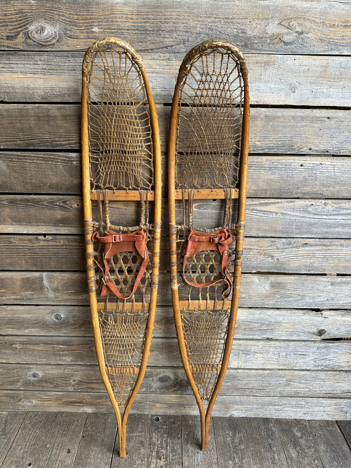 Abercrombie Fitch - 10Th Mountain Division Snowshoes 1