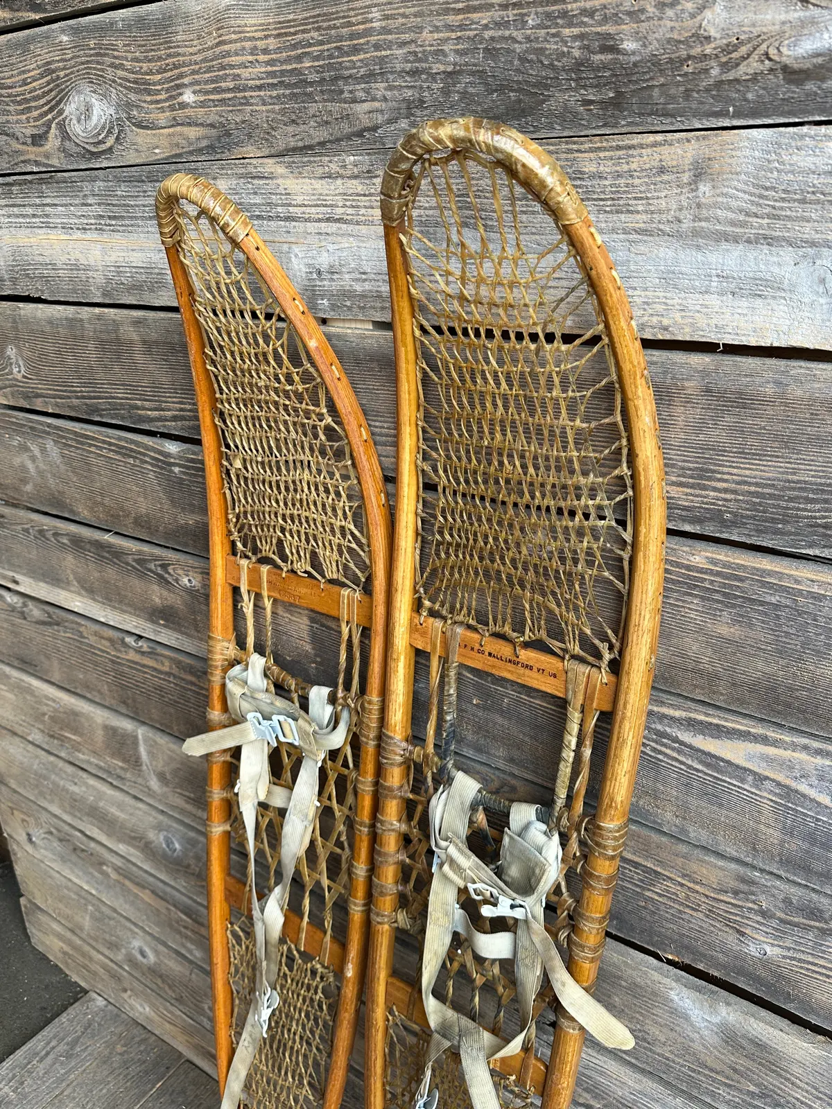 10Th Mountain Division Snowshoes (Non-Matched Set) 1